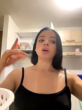gigi bunn online show from 10-18-25, 01:08