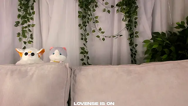 ElizSpieth online show from 10-24-25, 01:24