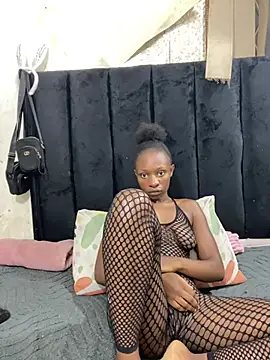 LonelyQueenxx25 online show from 03-07-26, 07:44