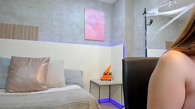 CharlotteBrownn  online show from 10-16-25, 02:45