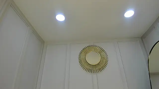 CharlotteBrownn  online show from 11-05-25, 03:17