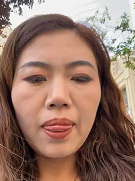 Snapshot of feifei_521 chatting on 09-14-25, 02:33 feifei 521 online show from 09-14-25, 02:33