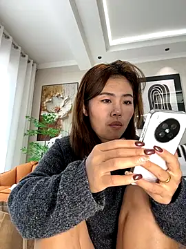 Snapshot of feifei_521 chatting on 10-23-25, 02:00 feifei 521 online show from 10-23-25, 02:00