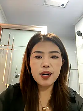 Snapshot of feifei_521 chatting on 11-28-25, 12:57 feifei 521 online show from 11-28-25, 12:57