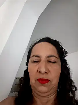 Luna Naughty1 online show from 09-18-25, 06:32