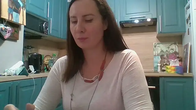 ALICAINWONDERLAND online show from 11-06-25, 04:30