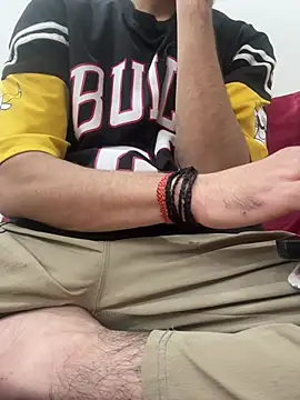 Snapshot of coupleyug chatting on 01-16-26, 10:30 coupleyug online show from 01-16-26, 10:30