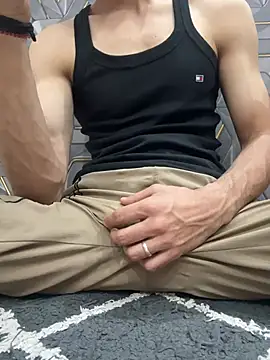 Snapshot of coupleyug chatting on 02-26-26, 03:44 coupleyug online show from 02-26-26, 03:44