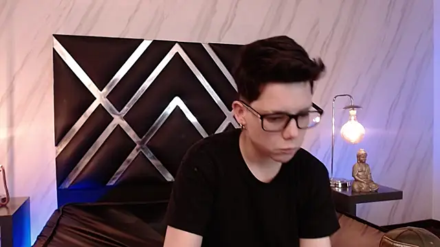 Snapshot of SpencerMontgomery chatting on 12-16-25, 12:04 SpencerMontgomery online show from 12-16-25, 12:04