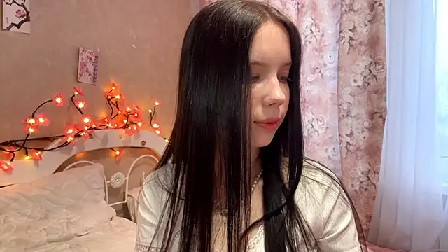 AxyKitten online show from 11-10-25, 11:20