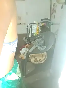 Snapshot of Sonam9696 chatting on 10-07-25, 06:38 Sonam9696 online show from 10-07-25, 06:38