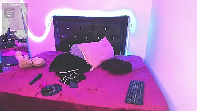 samiacooper25 online show from 11-26-25, 09:38