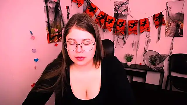  Lovely Mary online show from 10-29-25, 10:06