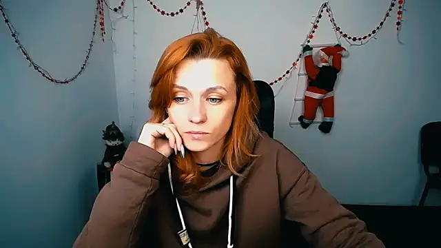 Snapshot of PeppyMia chatting on 12-18-25, 08:31 PeppyMia online show from 12-18-25, 08:31