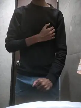 Snapshot of fckboy987 chatting on 11-29-25, 07:11 fckboy987 online show from 11-29-25, 07:11