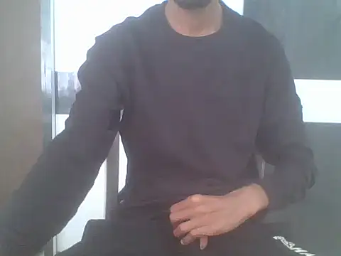 Snapshot of fckboy987 chatting on 11-30-25, 06:06 fckboy987 online show from 11-30-25, 06:06