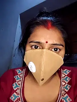 Snapshot of SHABNAM_G chatting on 12-14-25, 08:46 SHABNAM G online show from 12-14-25, 08:46