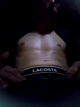 Snapshot of Romance32 chatting on 10-26-25, 02:06 Romance32 online show from 10-26-25, 02:06