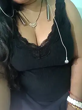 Snapshot of Anjali-bhabhi chatting on 03-17-26, 06:28 Anjali-bhabhi online show from 03-17-26, 06:28