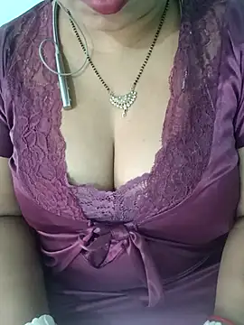 Snapshot of Anjali-bhabhi chatting on 04-06-26, 05:41 Anjali-bhabhi online show from 04-06-26, 05:41