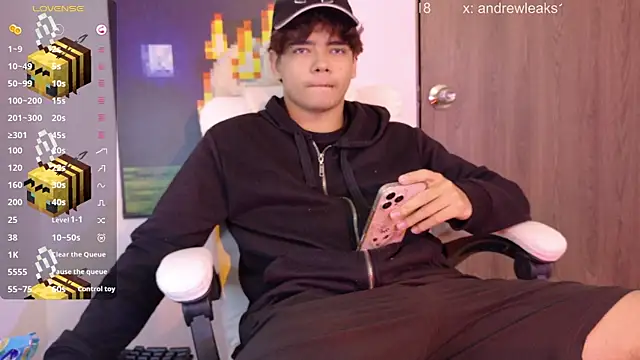 an drew18 online show from 06-19-26, 01:26