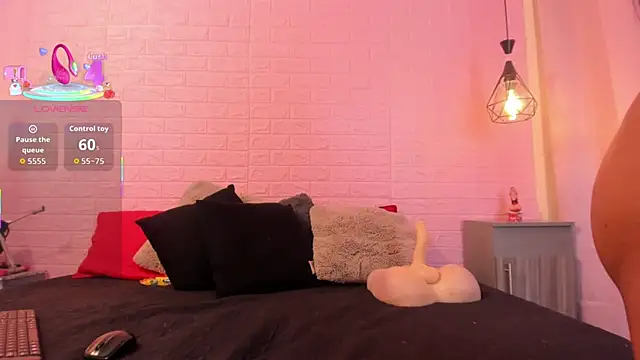 MayteLiu  online show from 10-15-25, 12:38