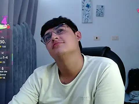 yesitwink  online show from 03-21-26, 03:00