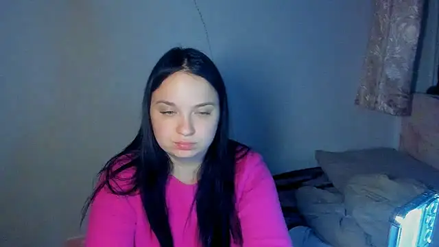 Snapshot of VoxxAura chatting on 11-06-25, 07:26 VoxxAura online show from 11-06-25, 07:26