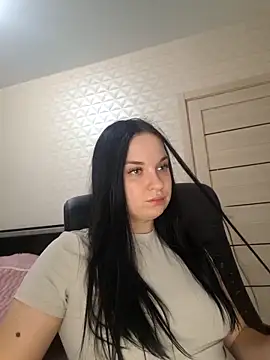 Snapshot of VoxxAura chatting on 12-04-25, 07:00 VoxxAura online show from 12-04-25, 07:00