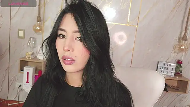 Miss Charlottet online show from 03-18-26, 10:46