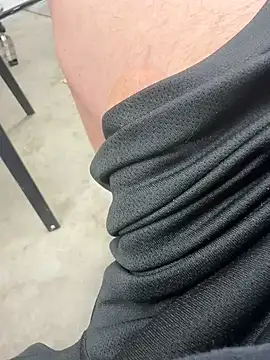 Snapshot of jamesliddick38 chatting on 03-14-26, 02:33 jamesliddick38 online show from 03-14-26, 02:33