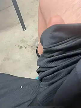 Snapshot of jamesliddick38 chatting on 03-21-26, 07:17 jamesliddick38 online show from 03-21-26, 07:17