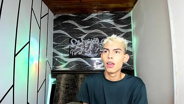 Room 69x online show from 01-13-26, 03:12