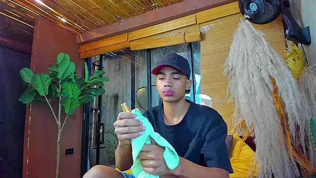 AlanCutee online show from 11-30-25, 12:42