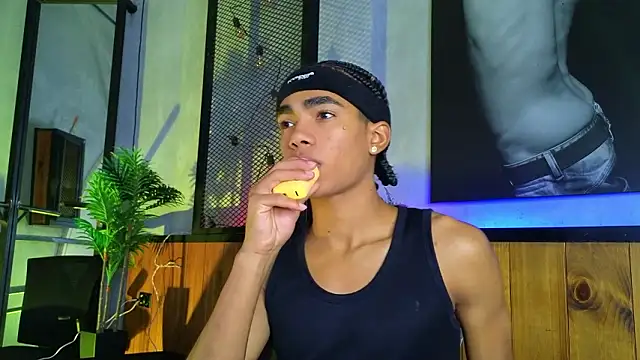 AlanCutee online show from 03-06-26, 02:13