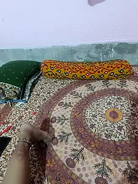 Cute-Swewty online show from 10-05-25, 03:43