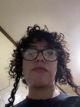 Snapshot of boobislinda chatting on 09-27-25, 12:59 boobislinda online show from 09-27-25, 12:59