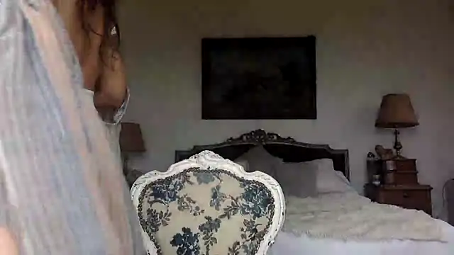 Snapshot of venuslibre chatting on 11-30-25, 12:42 venuslibre online show from 11-30-25, 12:42