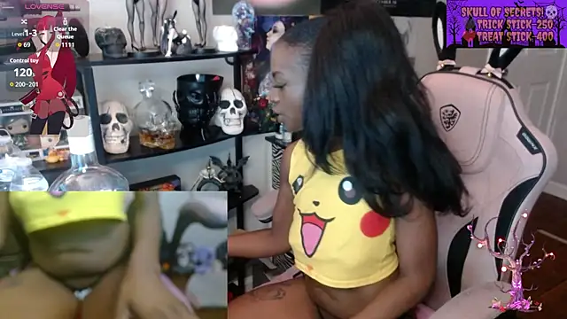 Snapshot of bunniikimi chatting on 09-22-25, 12:07 bunniikimi online show from 09-22-25, 12:07