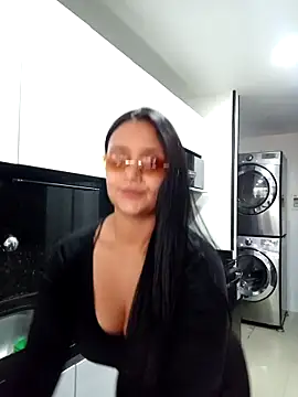 Esmeralda333 online show from 10-17-25, 12:30