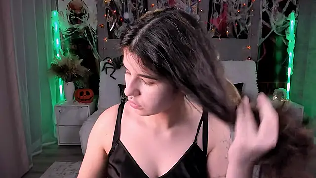 AnoraDark online show from 10-11-25, 06:28