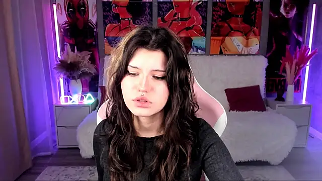 AnoraDark online show from 11-27-25, 12:40