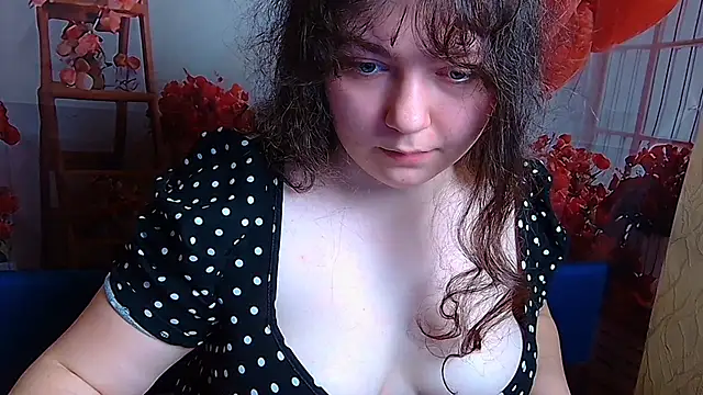 NeonilaLisova online show from 02-15-26, 07:51