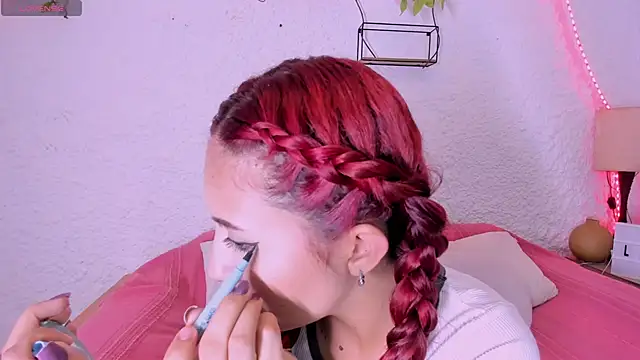 violet belle  online show from 11-18-25, 02:43