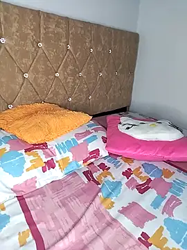 Nahomy cm online show from 03-17-26, 08:56