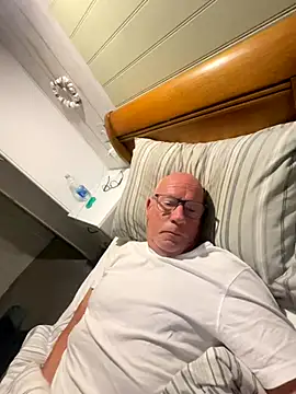 Snapshot of philefc chatting on 09-26-25, 07:23 philefc online show from 09-26-25, 07:23