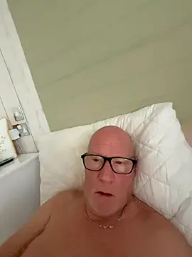 Snapshot of philefc chatting on 01-12-26, 09:47 philefc online show from 01-12-26, 09:47