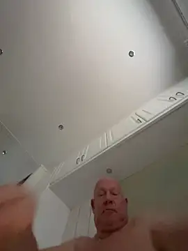 Snapshot of philefc chatting on 02-06-26, 09:12 philefc online show from 02-06-26, 09:12