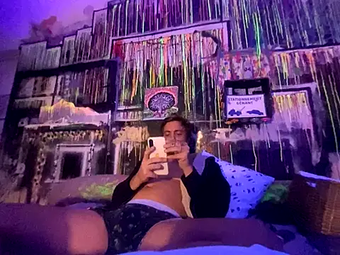 3615-ULLA online show from 10-23-25, 11:35