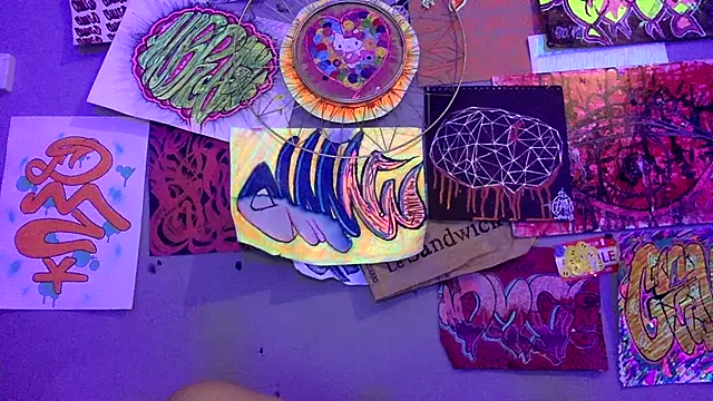 3615-ULLA online show from 04-06-26, 04:52